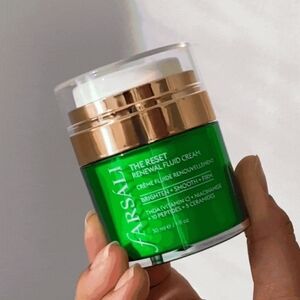 🎄❄️🎄 Farsáli The Reset Renewal Fluid Cream – Brighten + Smooth + Firm • NIB